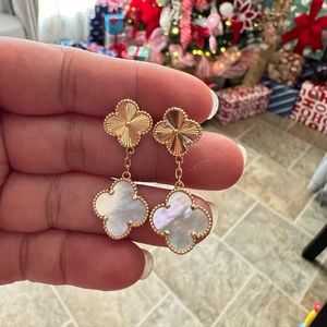 18k gold earrings SOLD